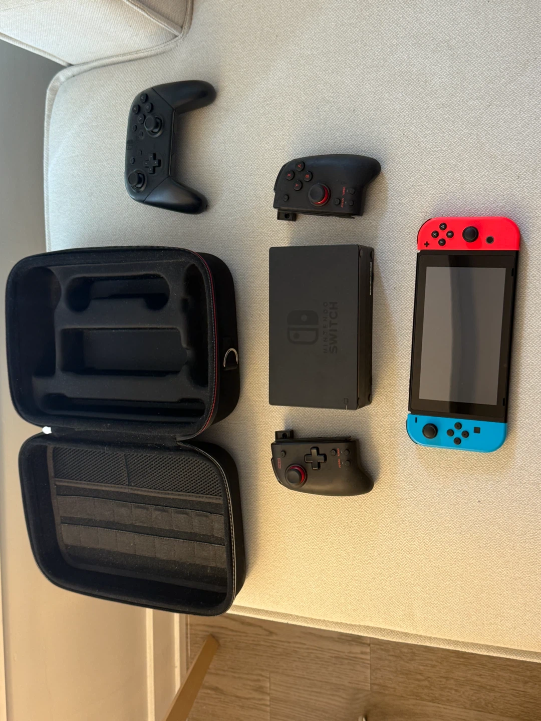 Nintendo Switch UNPATCHED V1 Bundle - photo 3