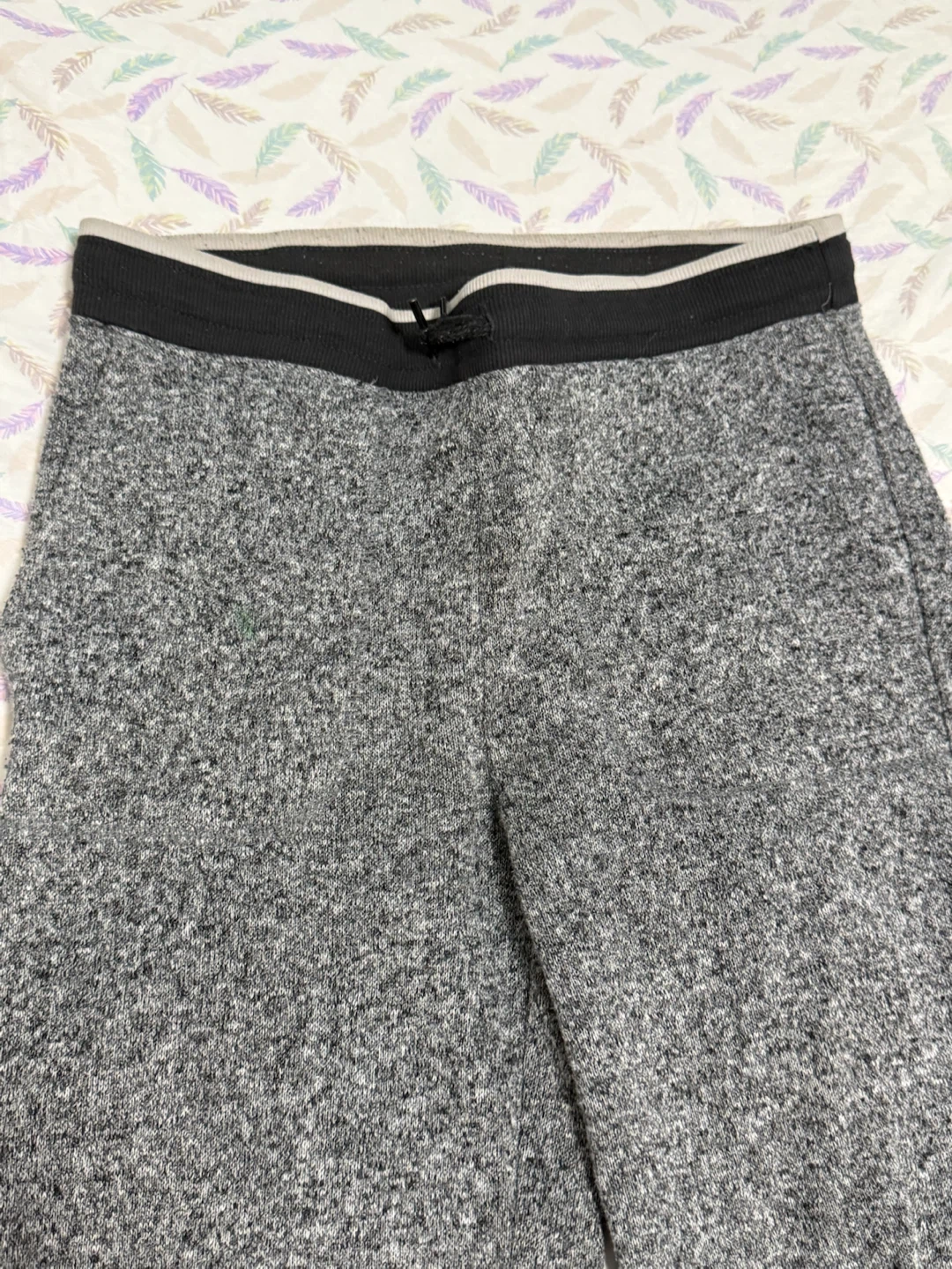 Old Navy Grey Sweatpants XL (14-16) - photo 3