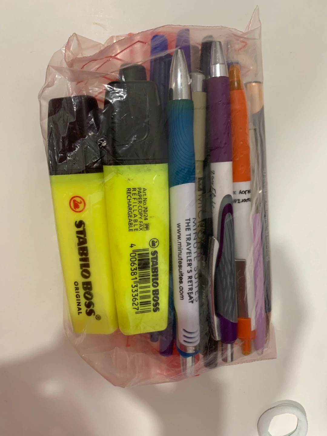 15 Pens & 4 Brand new highlighters