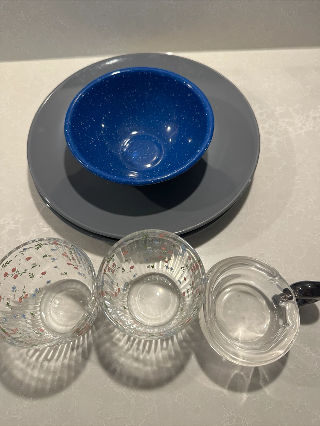 Set of 3cups 1bowl 2 big plate