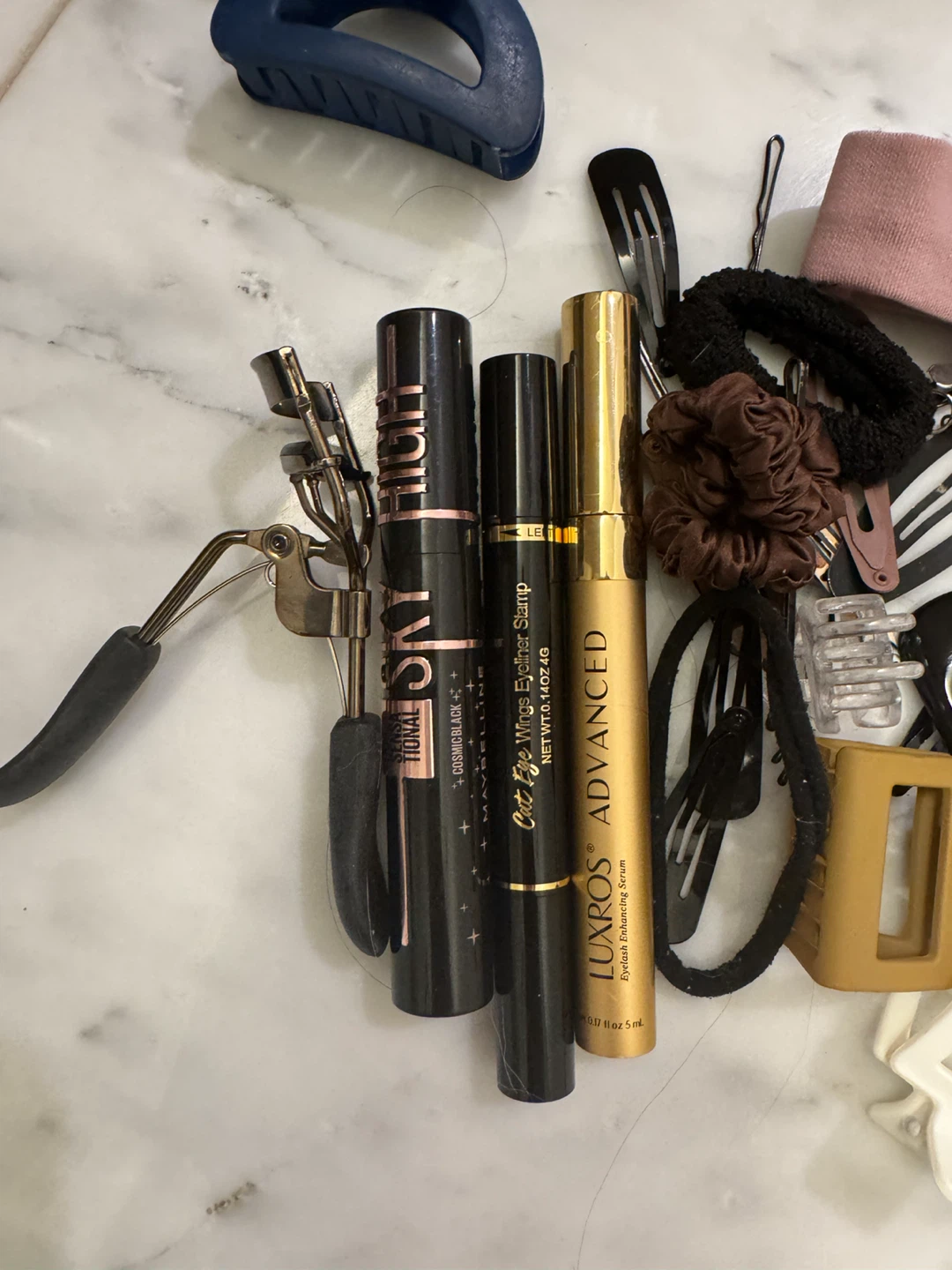 Assorted Hair Accessories & Makeup - photo 4