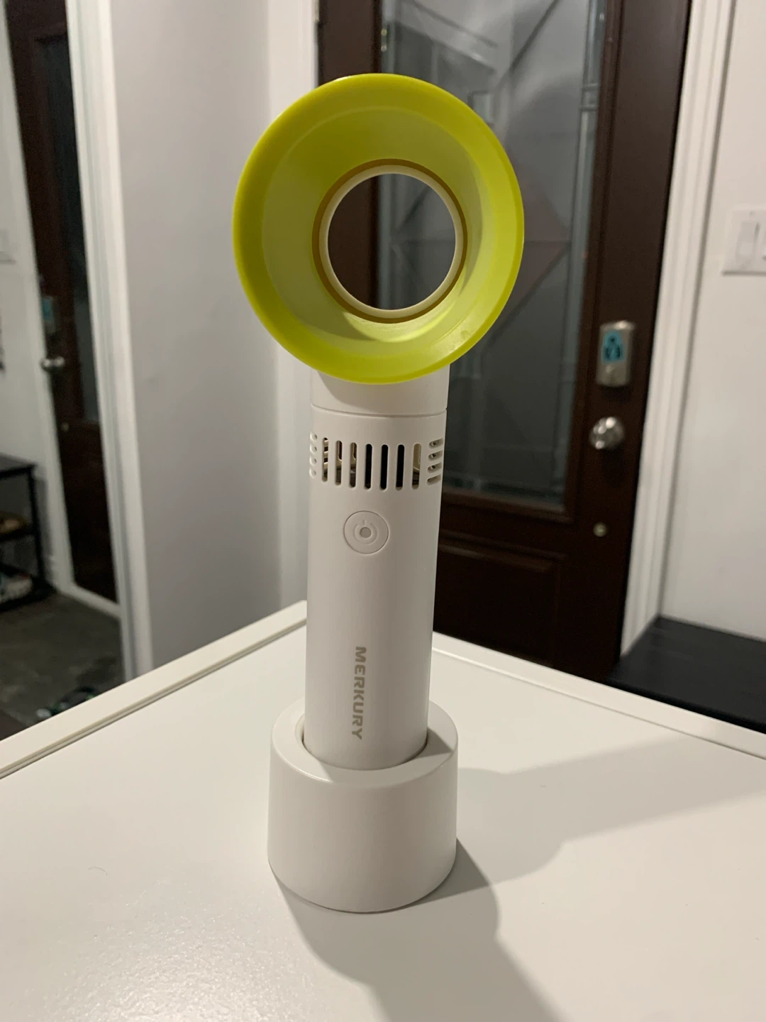 Mercury bladeless fan