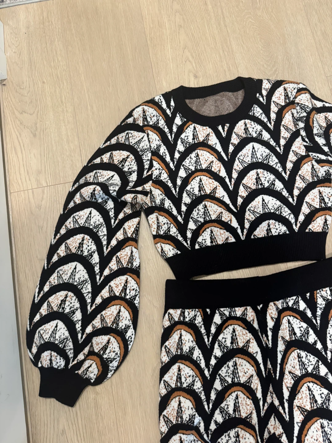 Women's Knit Sweater and Pants Set - photo 2