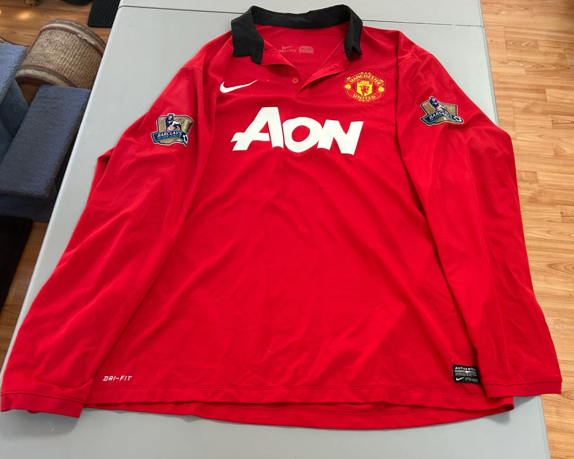 Manchester United Nike Long Sleeve Football Jersey