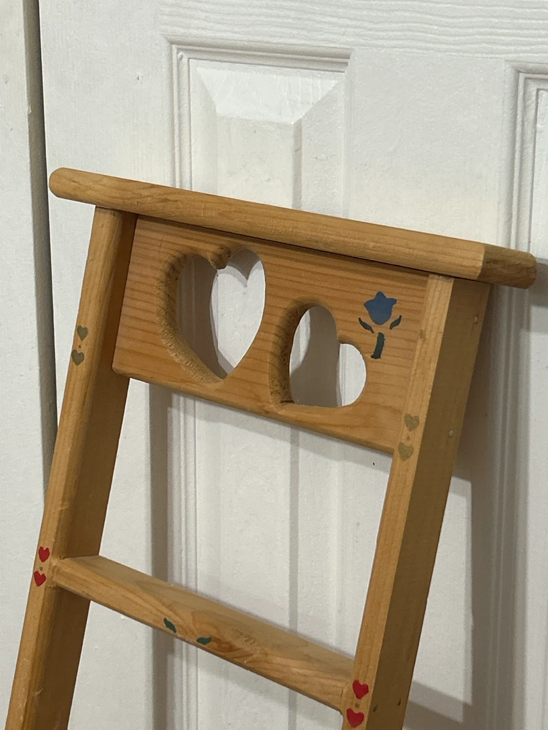 Wooden Shelf with Heart Holes for DIY trinket shelf - photo 2