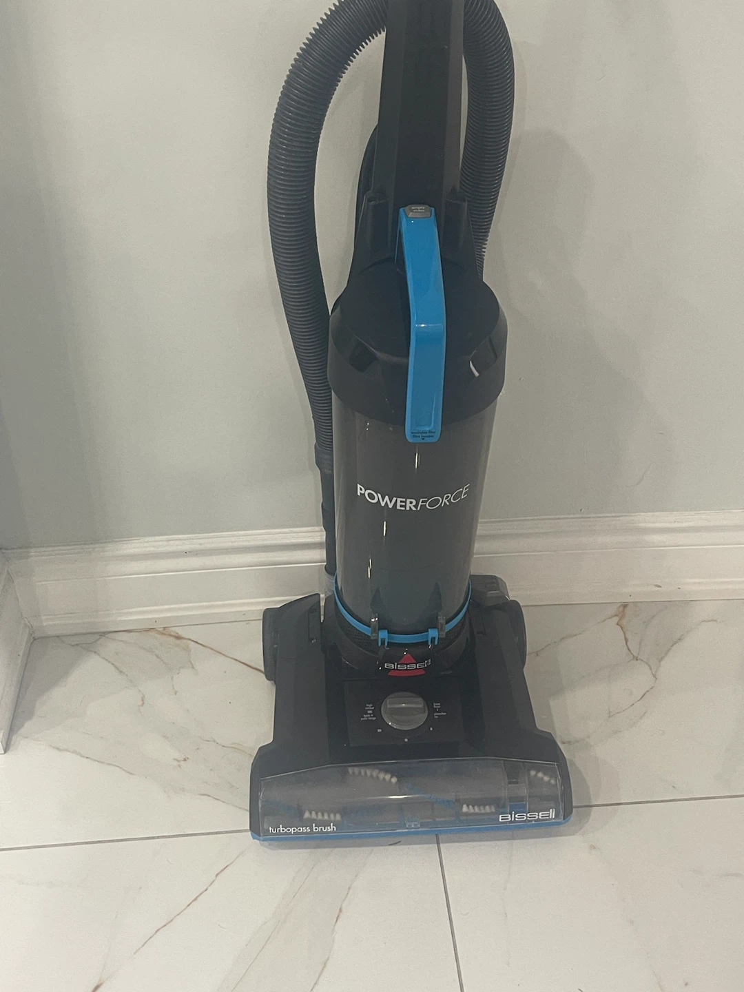 Bissell PowerForce Vacuum - photo 3
