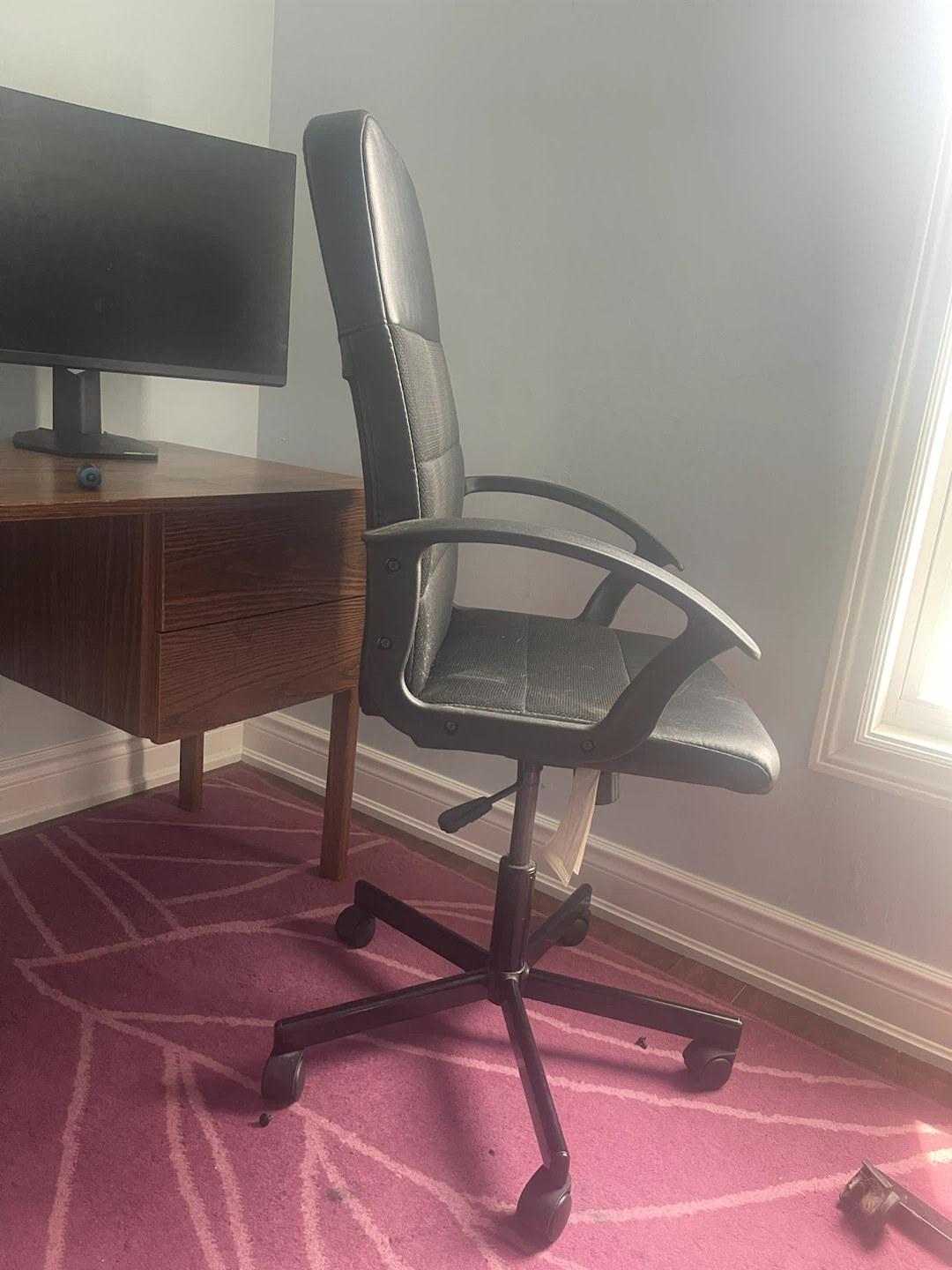 Black Office Chair - photo 2