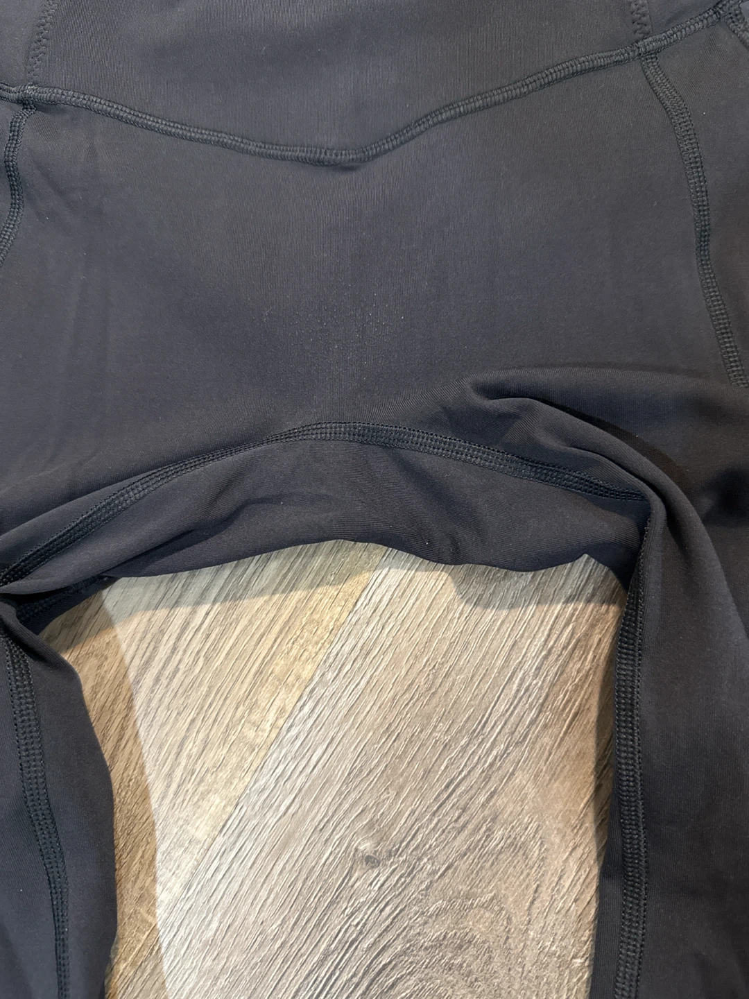 Lululemon Black Cropped Leggings with Pockets - photo 3