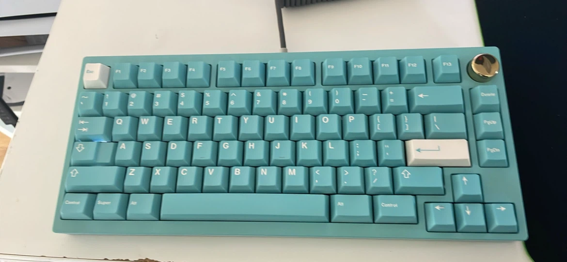 Qk75 Aqua Blue Mechanical Keyboard with Gold Knob - photo 2