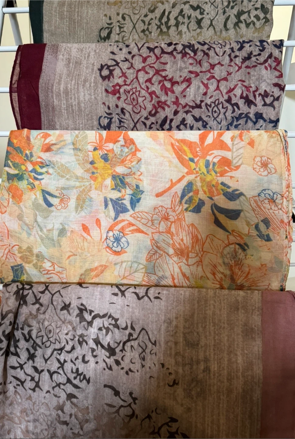 Collection of patterned scarves - photo 2