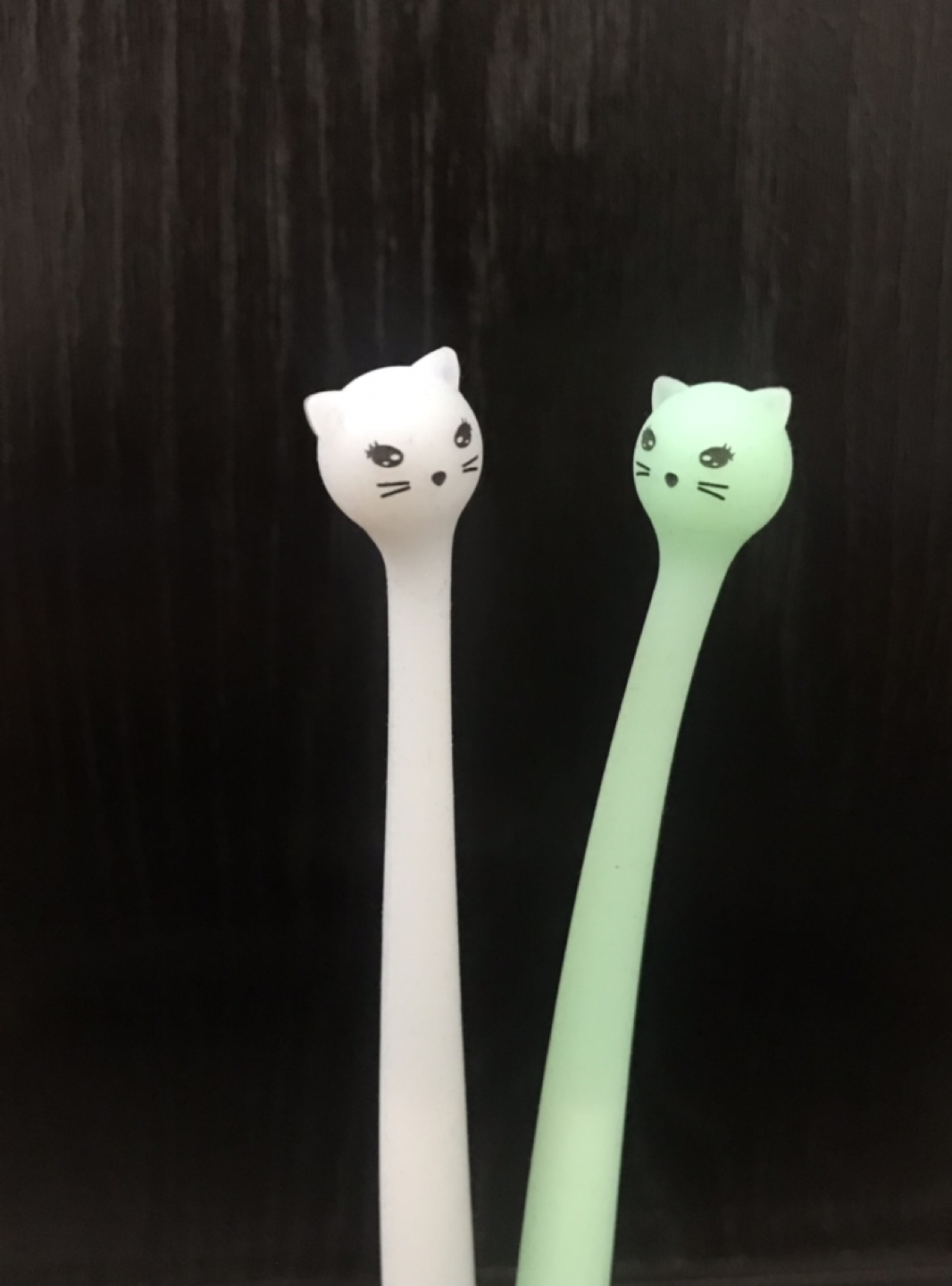 2 Adorable Cat Face Bendy Pens ✨NEW✨