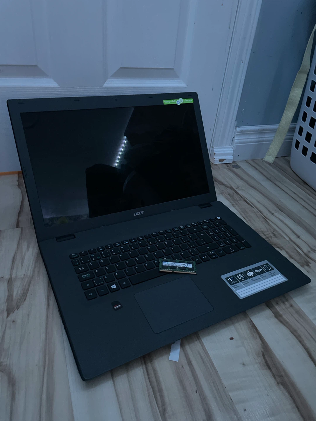 [PARTS] Acer Aspire E5-772G-83DD Laptop