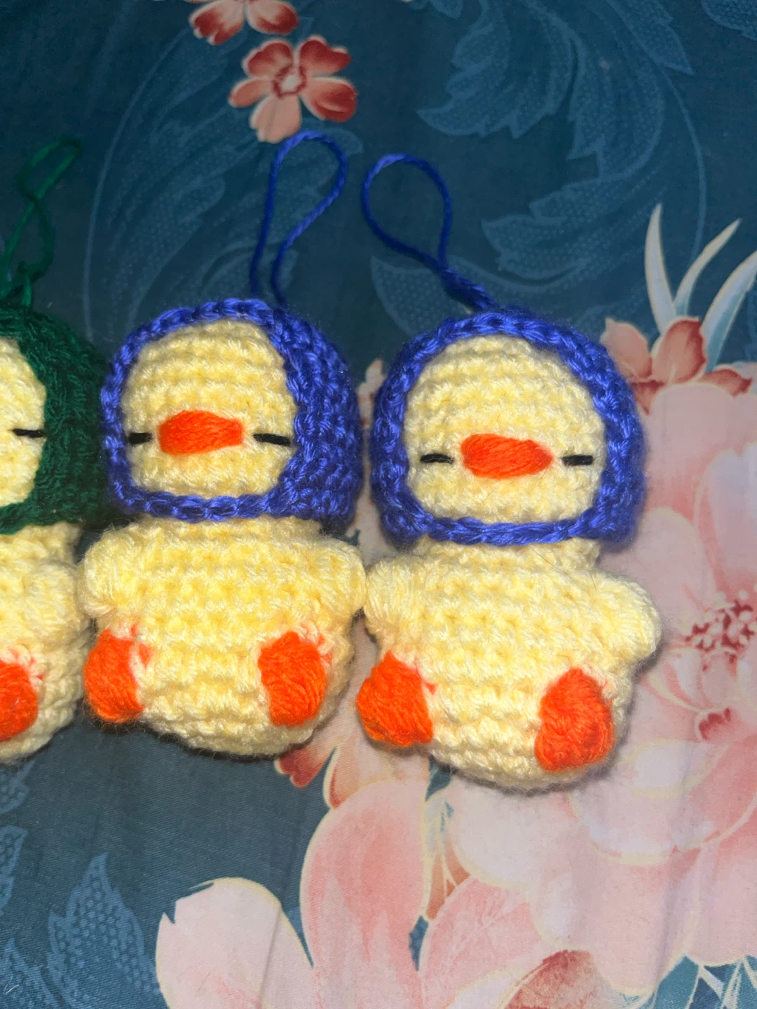Crocheted Duck keychain - photo 5