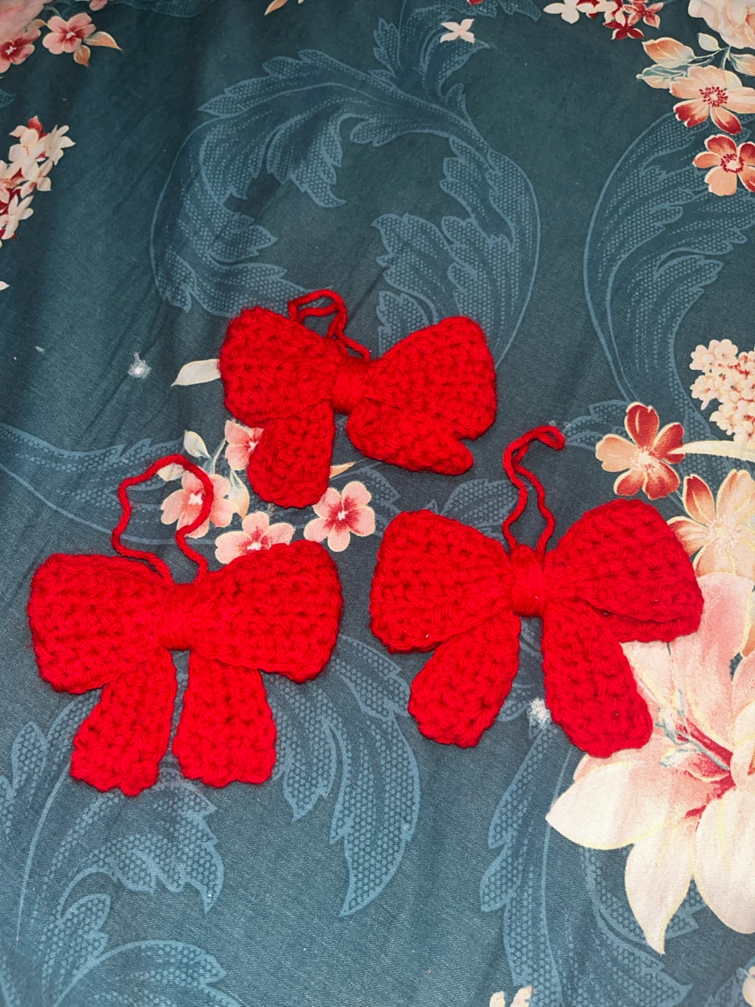 Crochet red bow for hanging
