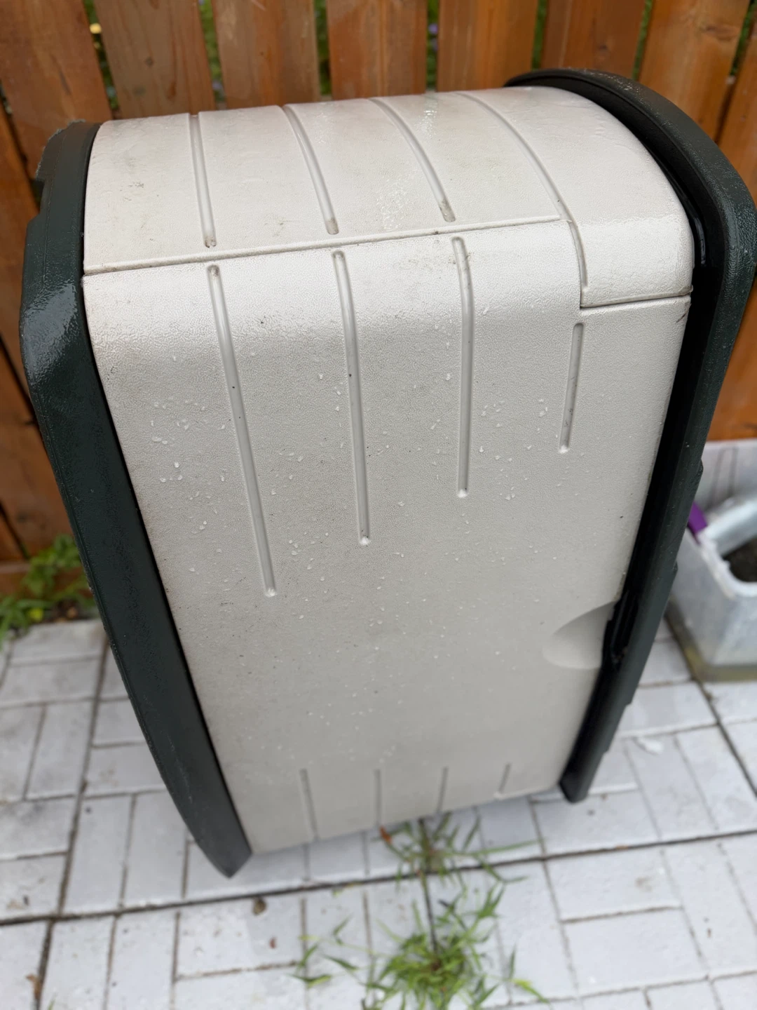Rubbermaid Outdoor Storage Deck Box - photo 5