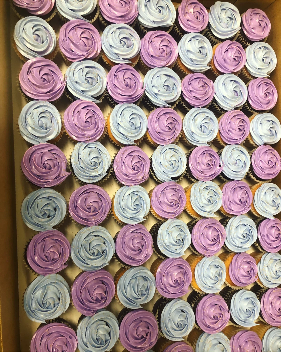 Custom Cupcakes - photo 5