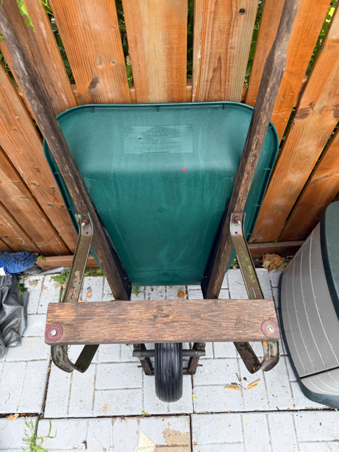 Green Garden Wheelbarrow-tier issue - photo 4