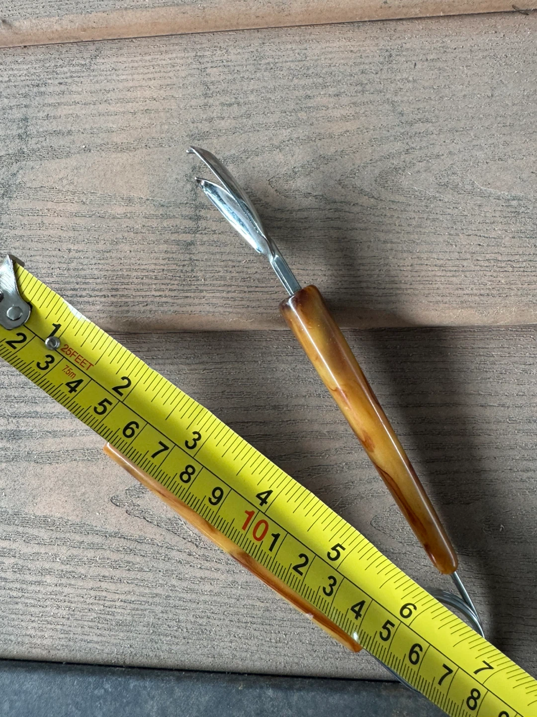 Vintage MCM Butterscotch Bakelite Ice Tongs - photo 5