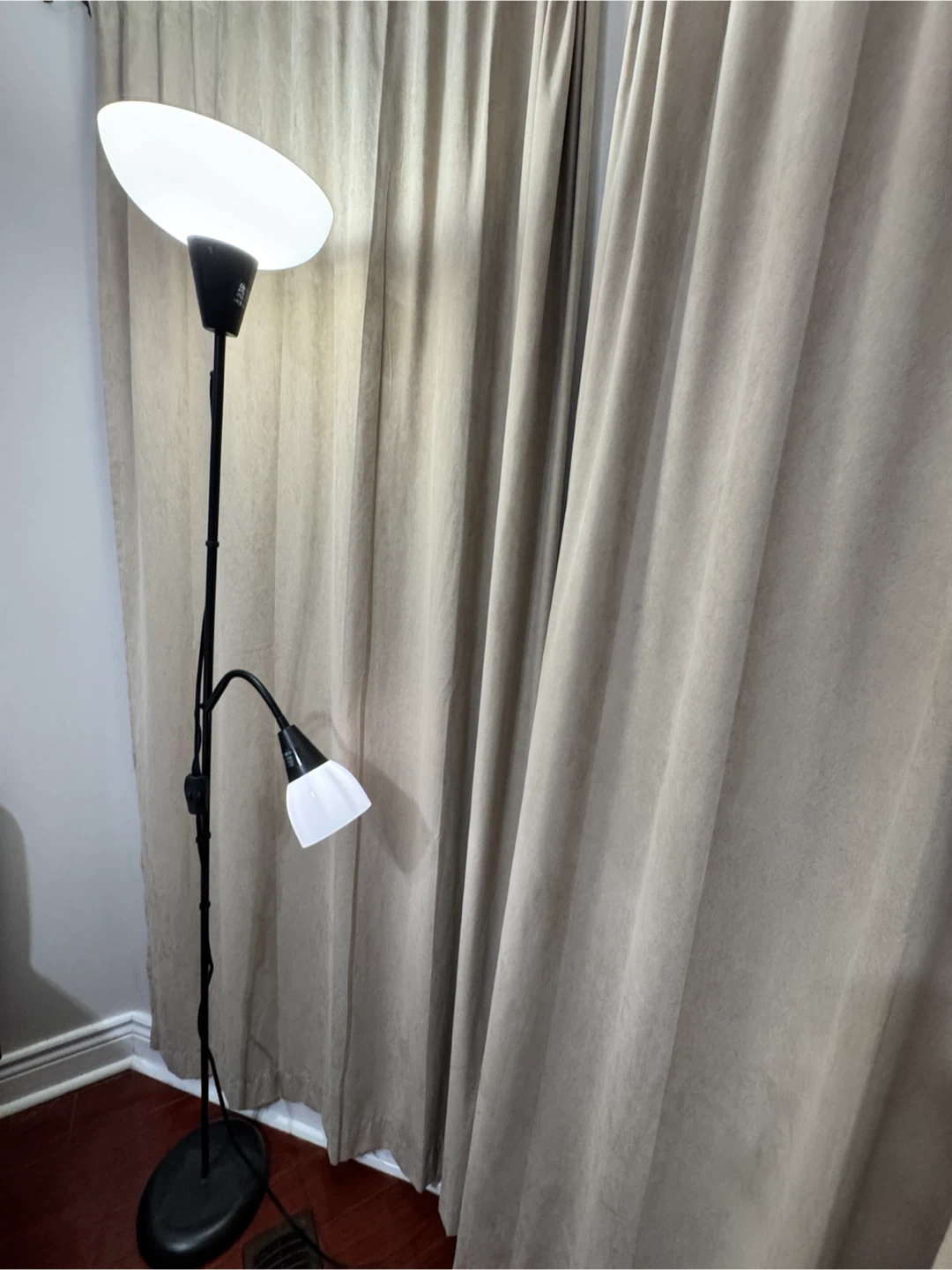 Black Floor Lamp with Reading Light - photo 4