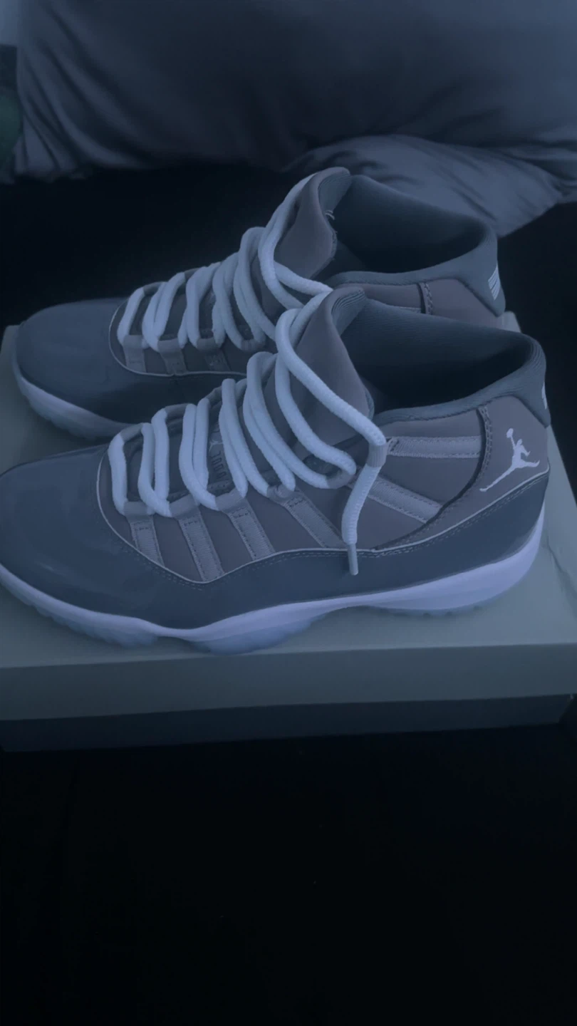 Jordan 11 “cool grey” size 10 - photo 3