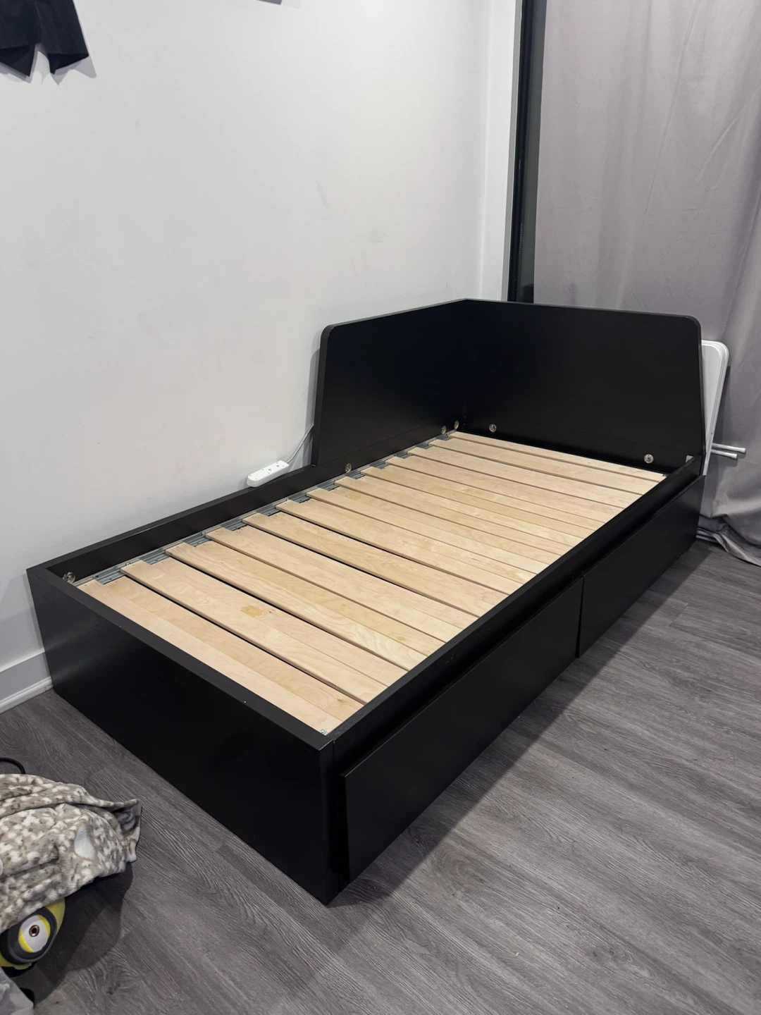 MOVING OUT SAL3!!! ikea - black double twin bed frame - photo 3