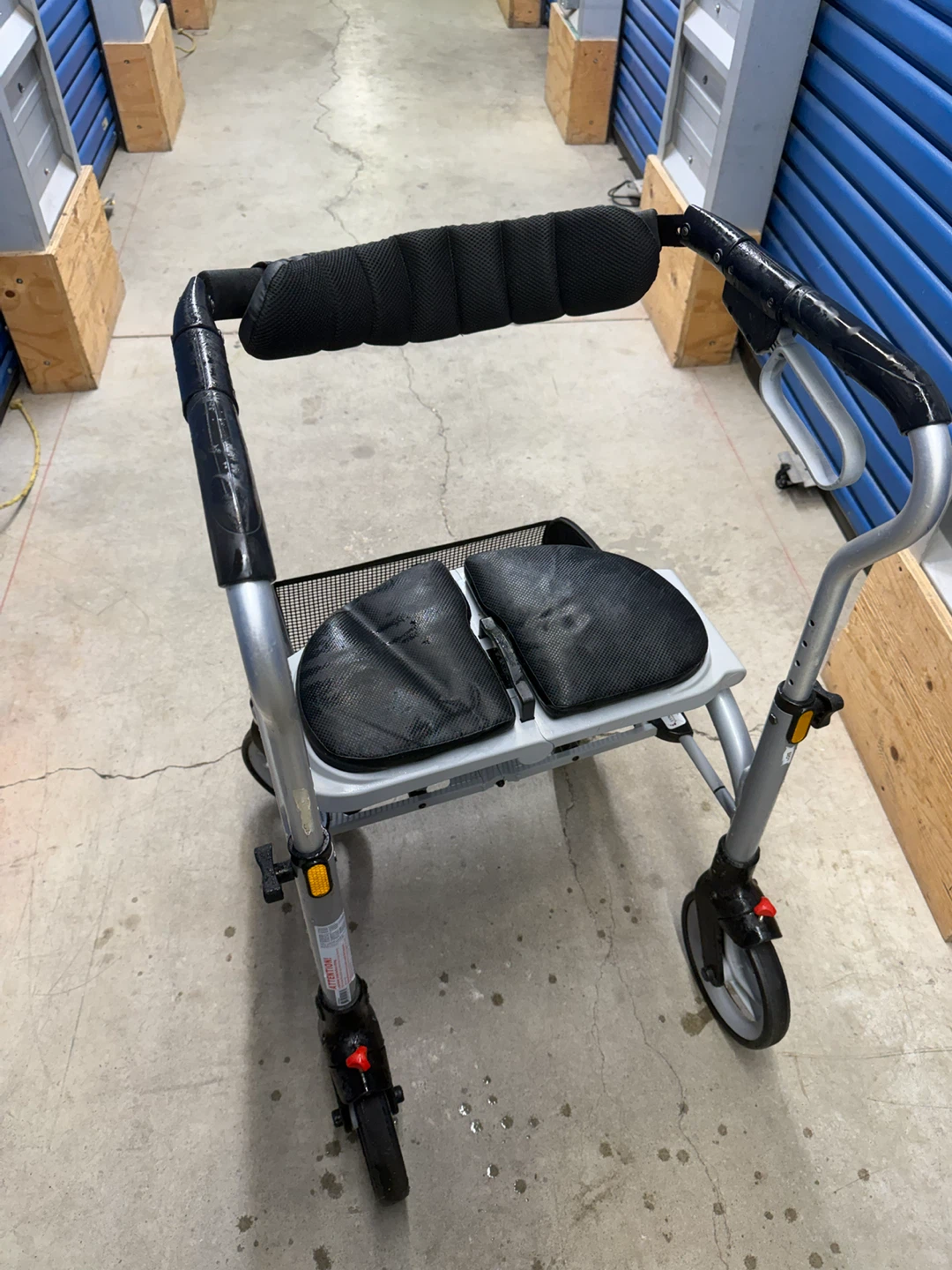 Evolution Walker with Seat - photo 3