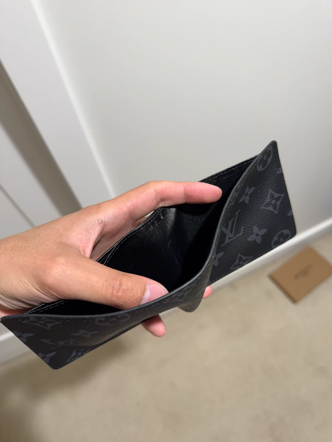 Louis Vuitton Bifold Wallet Black Monogram - photo 3