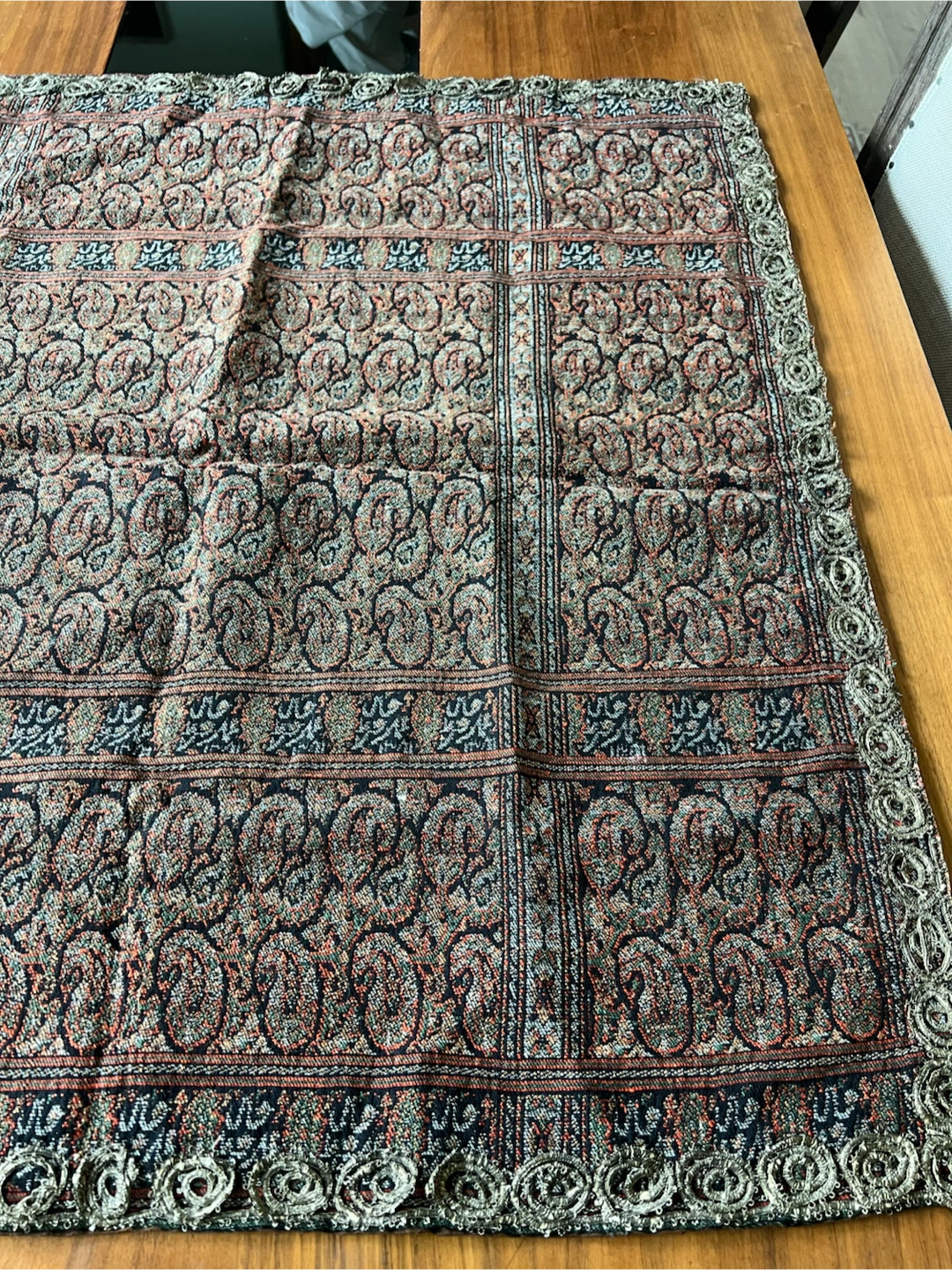 Paisley Patterned table cloth - photo 3