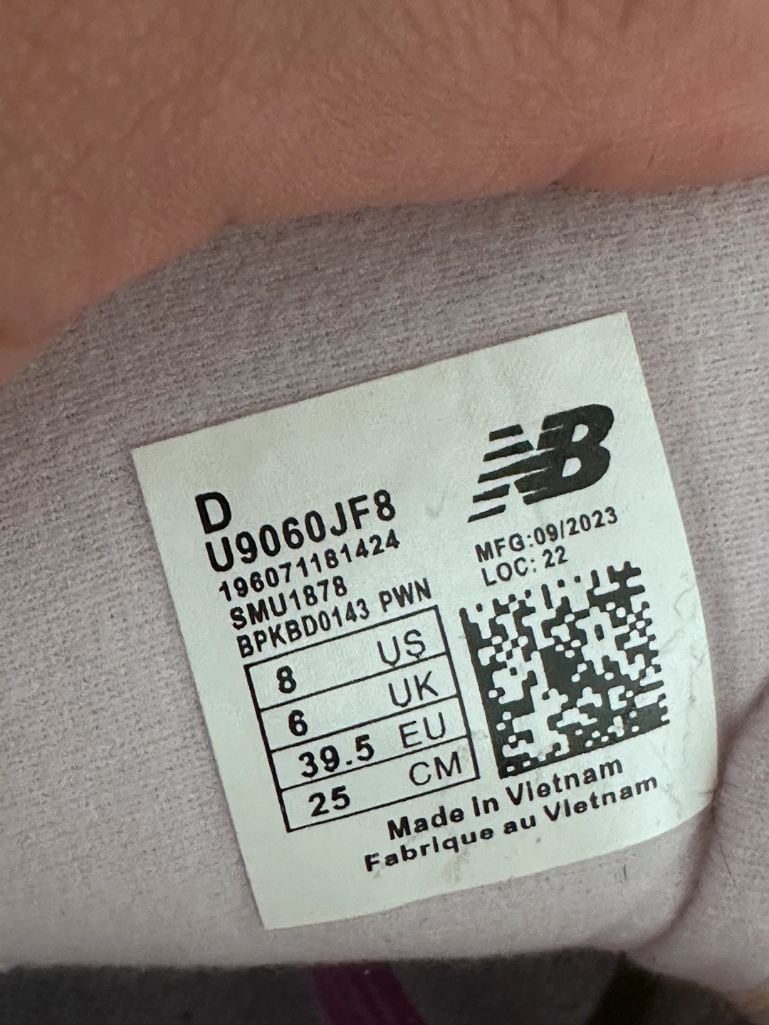 New Balance 9060 Pink Sneakers US 8 - photo 2
