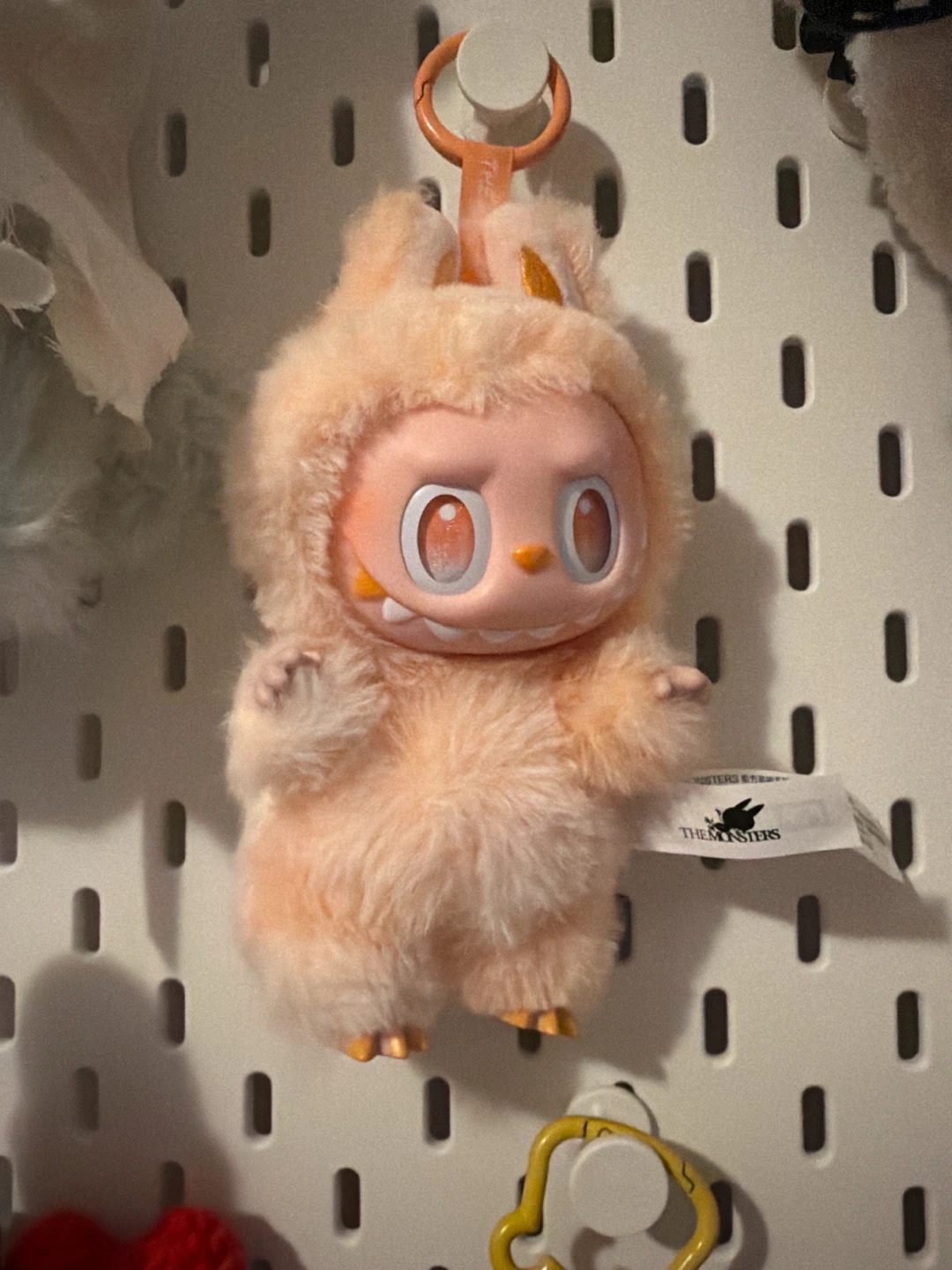 Labubu, Winnie the Pooh and Maymei keychains - photo 5