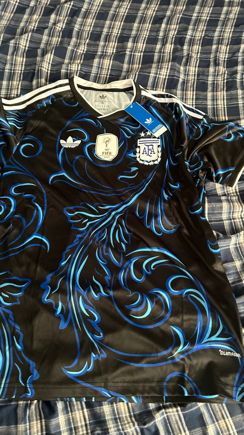 T-shirt Adidas Argentine Champion du Monde 2022 XL