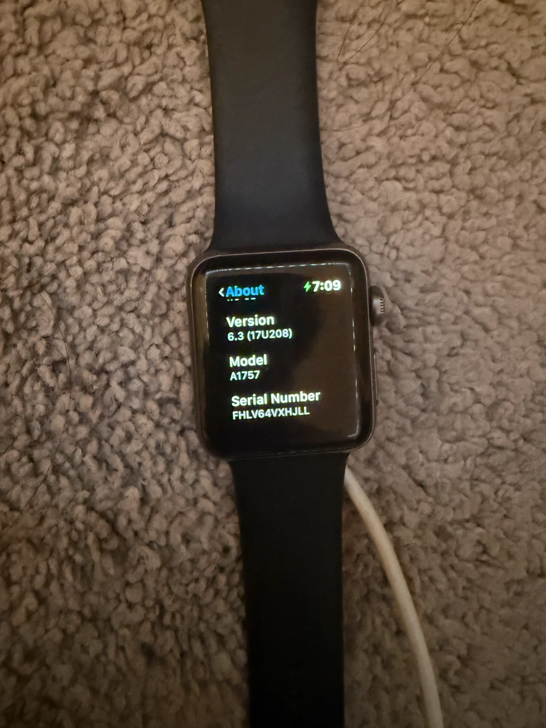 Apple Watch Series 2 (With charger) - photo 3