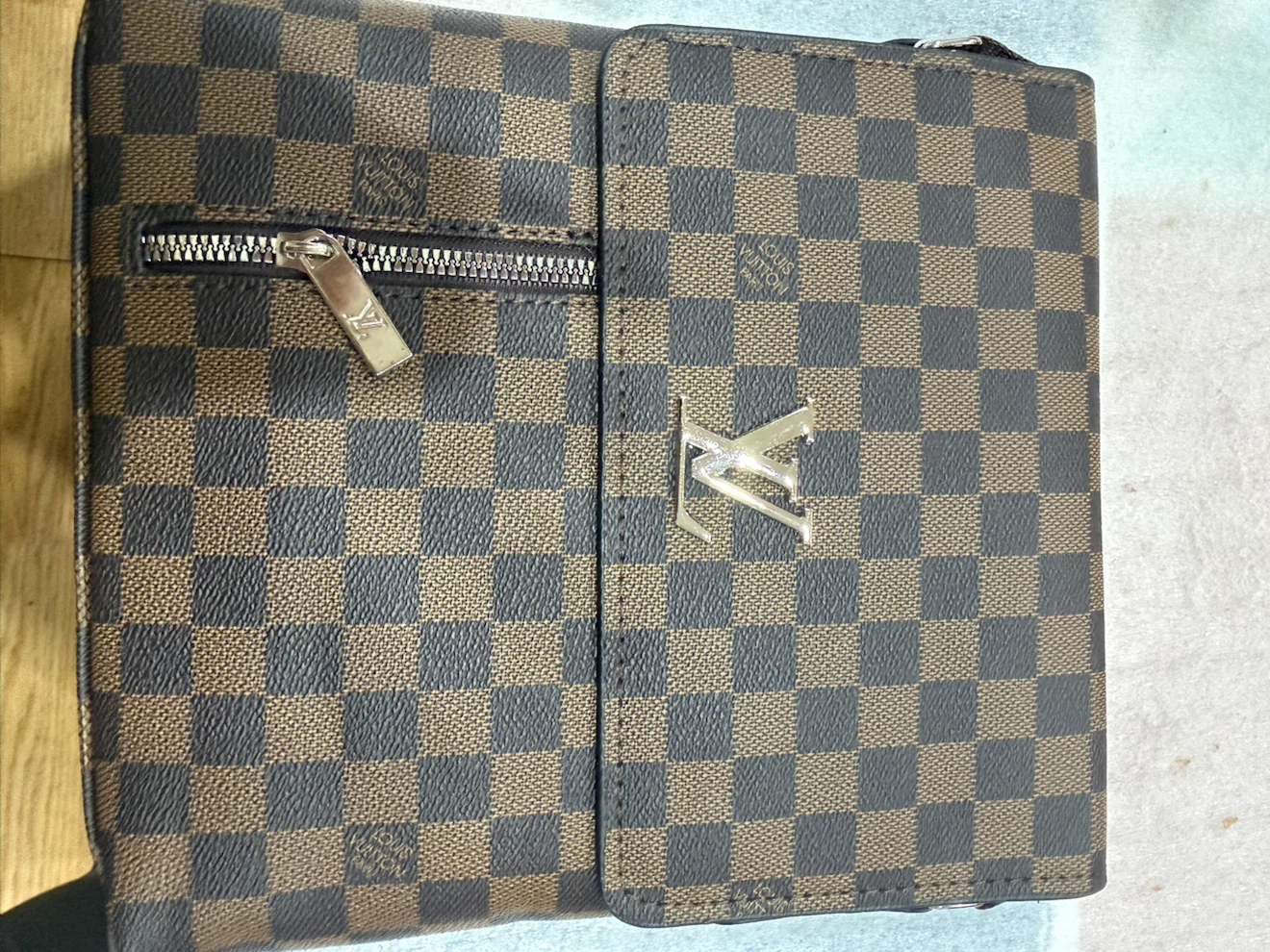 Louis Vuitton Damier Ebene Crossbody Bag|New|unisex