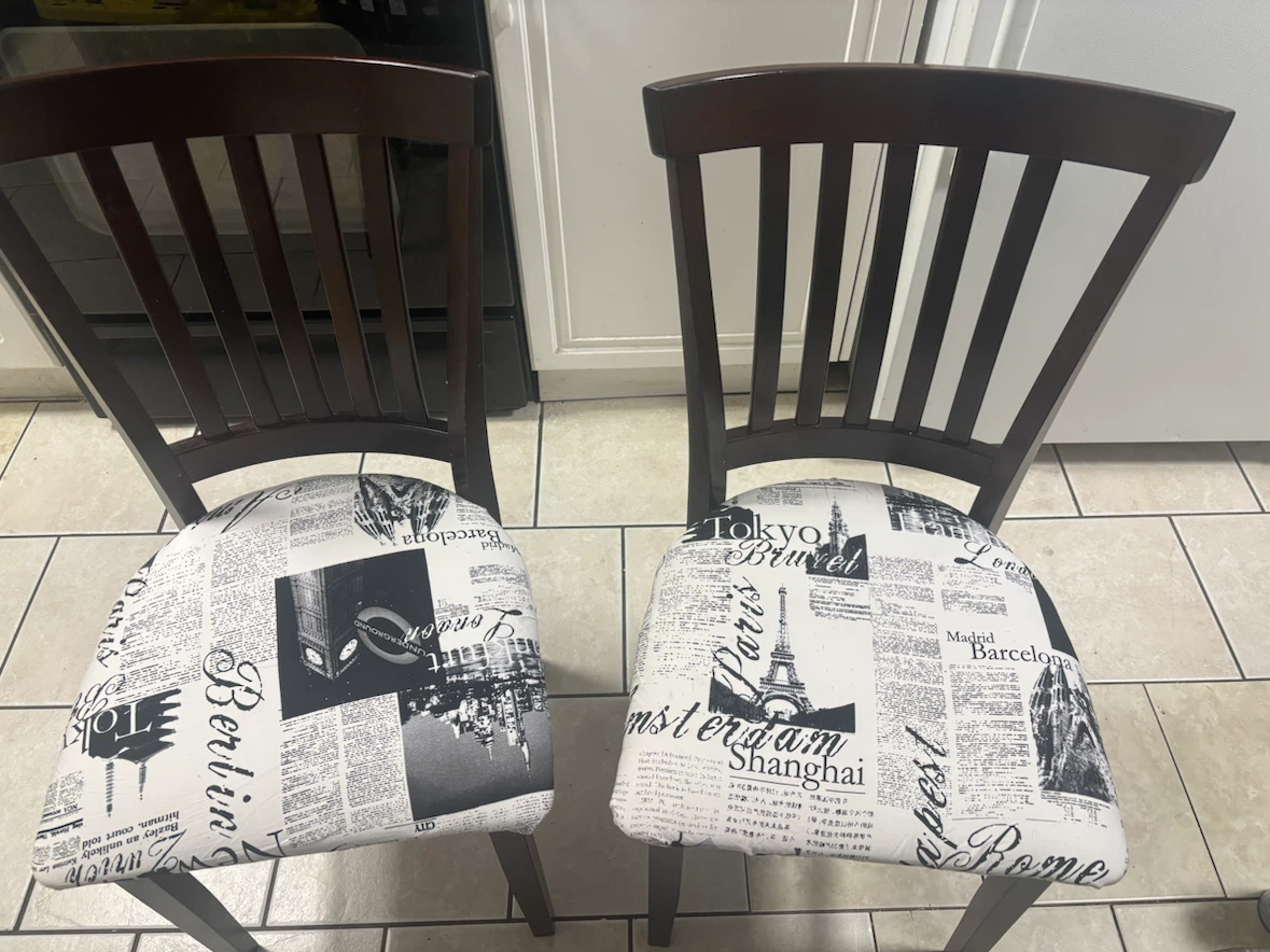Dining Chairs with Newspaper City Print Seat - Set of 2 - photo 2