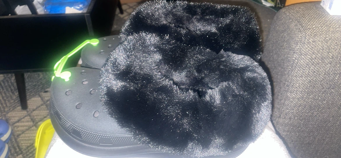Black Crocs with Faux Fur Lined Cuffs - Size 7 Women's