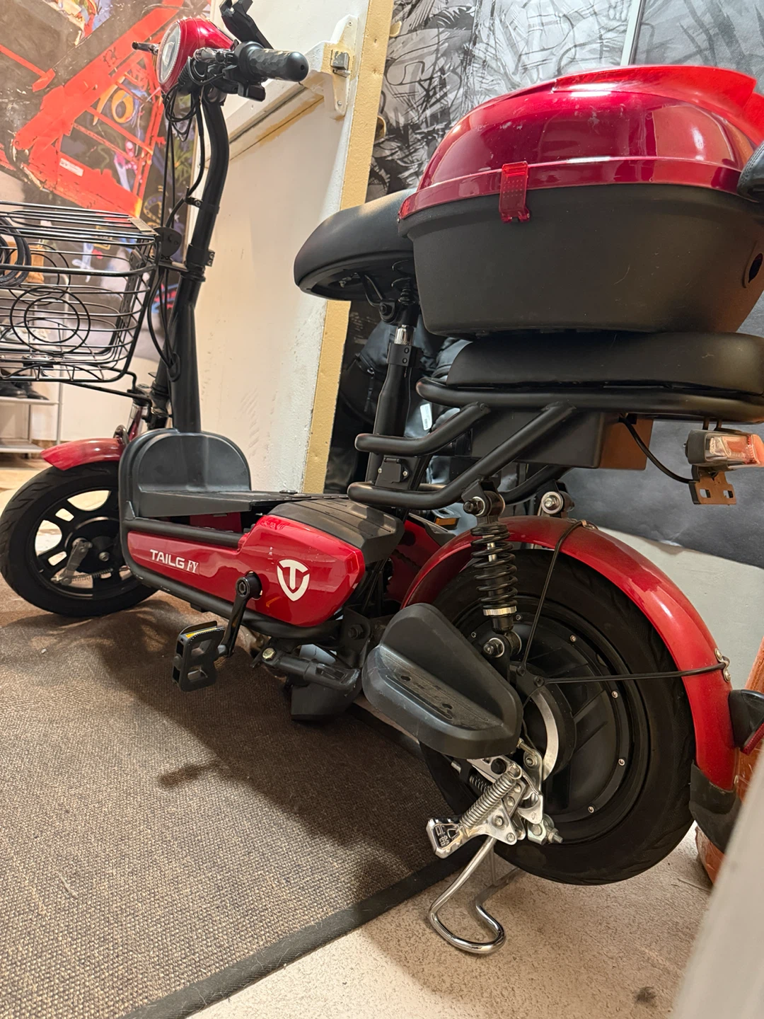 TAILS G electric scooter