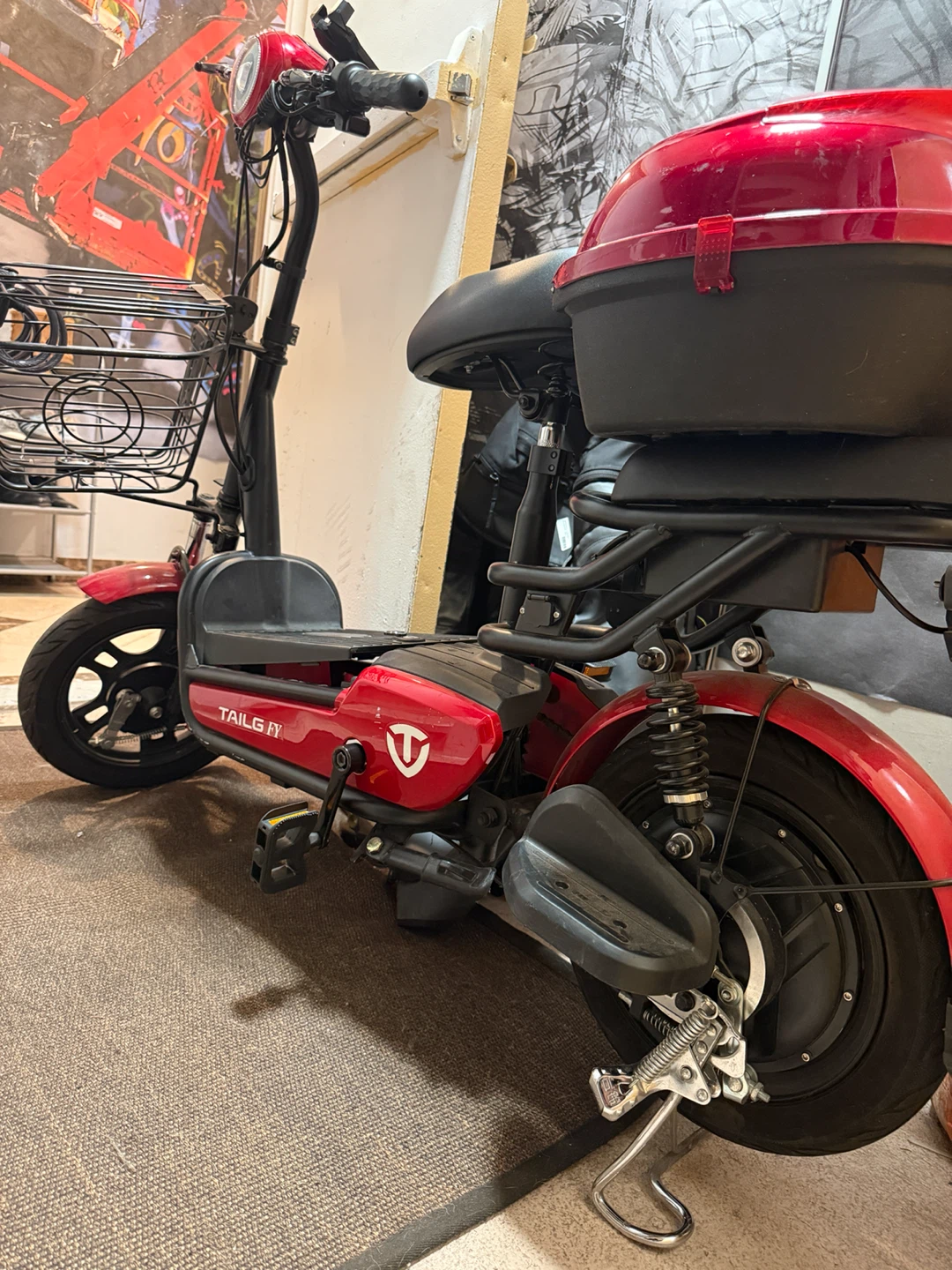 TAILS G electric scooter - photo 2