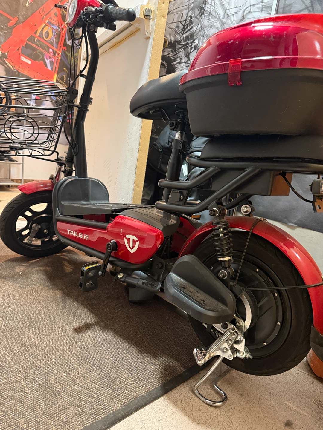 TAILS G electric scooter - photo 4