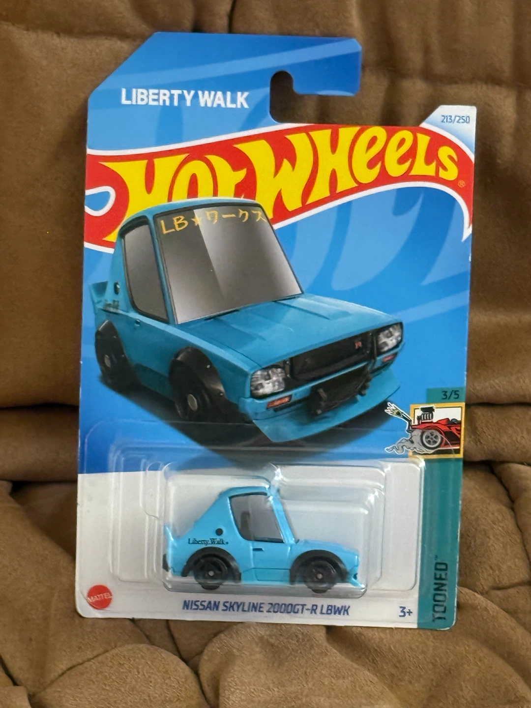 Hot Wheels Liberty Walk Nissan Skyline 2000GT-R LBWK Diecast Car - photo 2