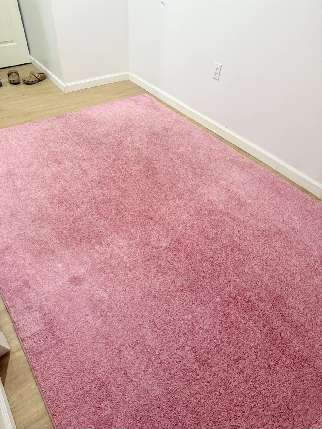 Pink Shag Area Rug - photo 2