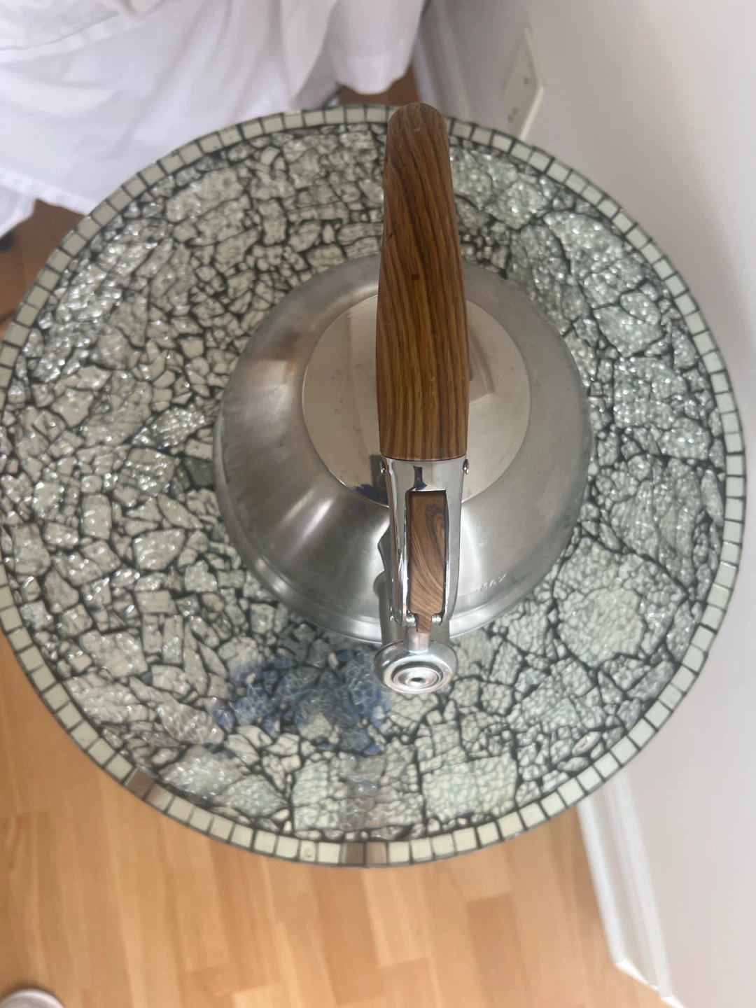 Stainless Steel Whistling Kettle with Wood Handle - photo 2
