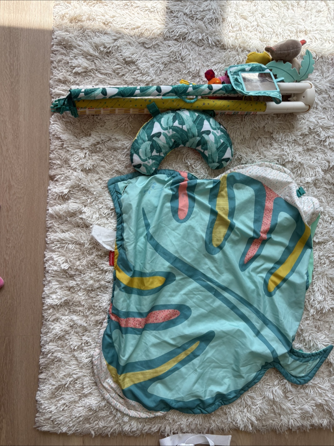 Infantino Tropical Play Mat Gym - photo 4