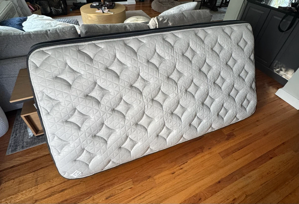 Helix Midnight Luxe Twin Mattress New