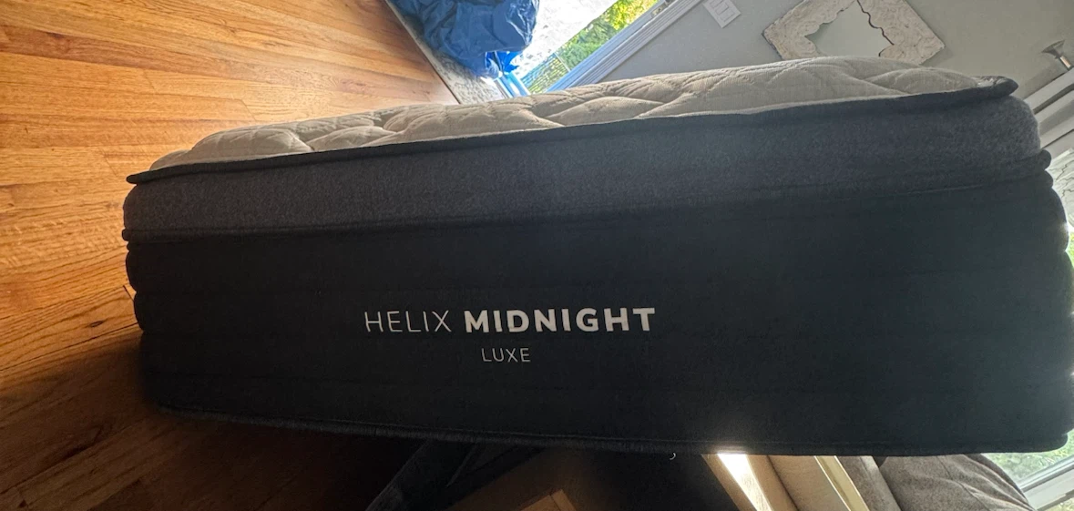Helix Midnight Luxe Twin Mattress New - photo 2