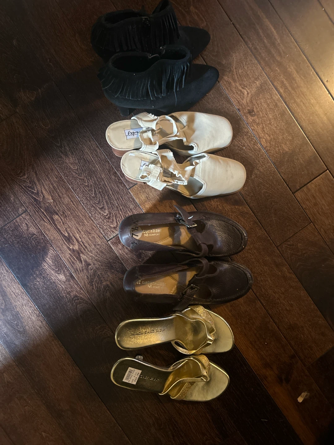 Bundle of Women's Shoes never worn free