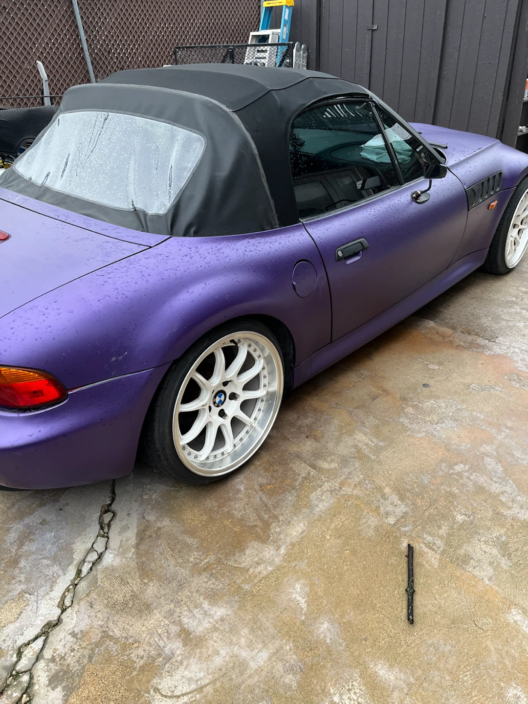 BMW Z3 Roadster Convertible - Purple - photo 3
