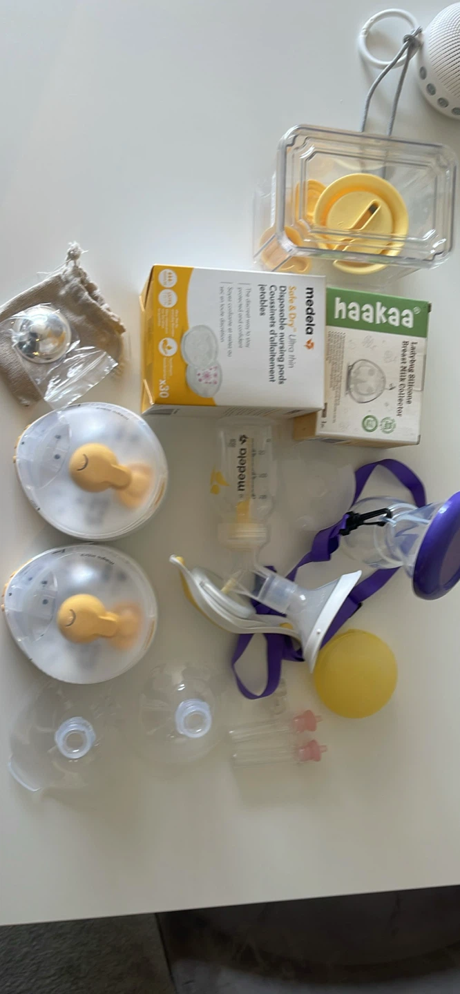 Medela Baby Feeding Bundle – Mostly Brand New
