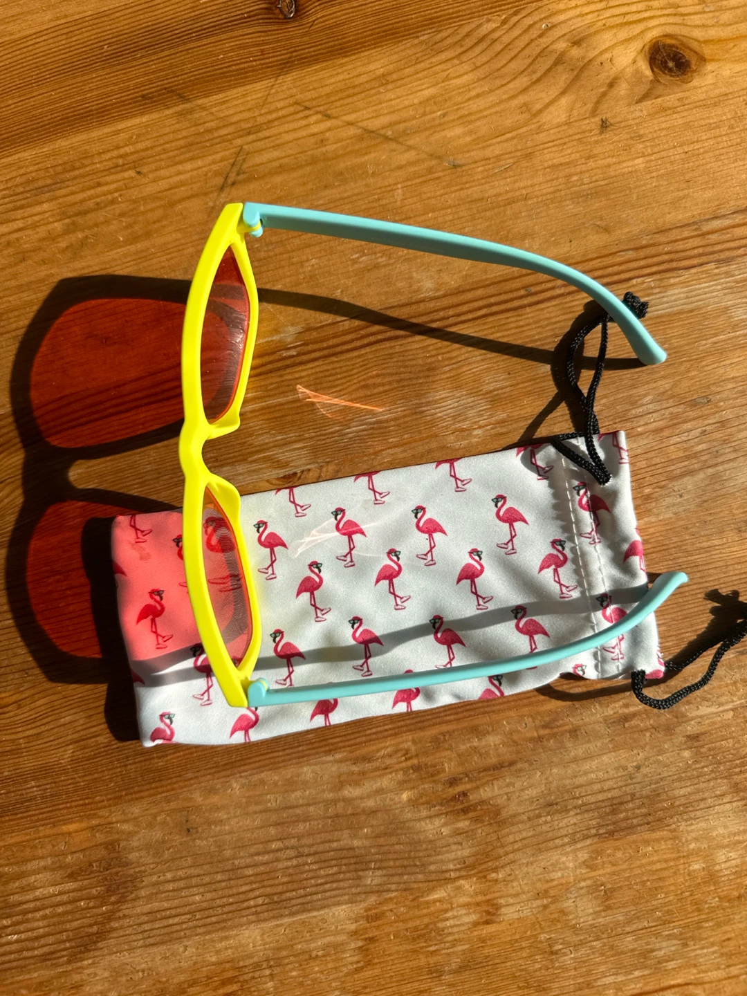 Goodr Sunglasses with Flamingo Pouch - photo 4