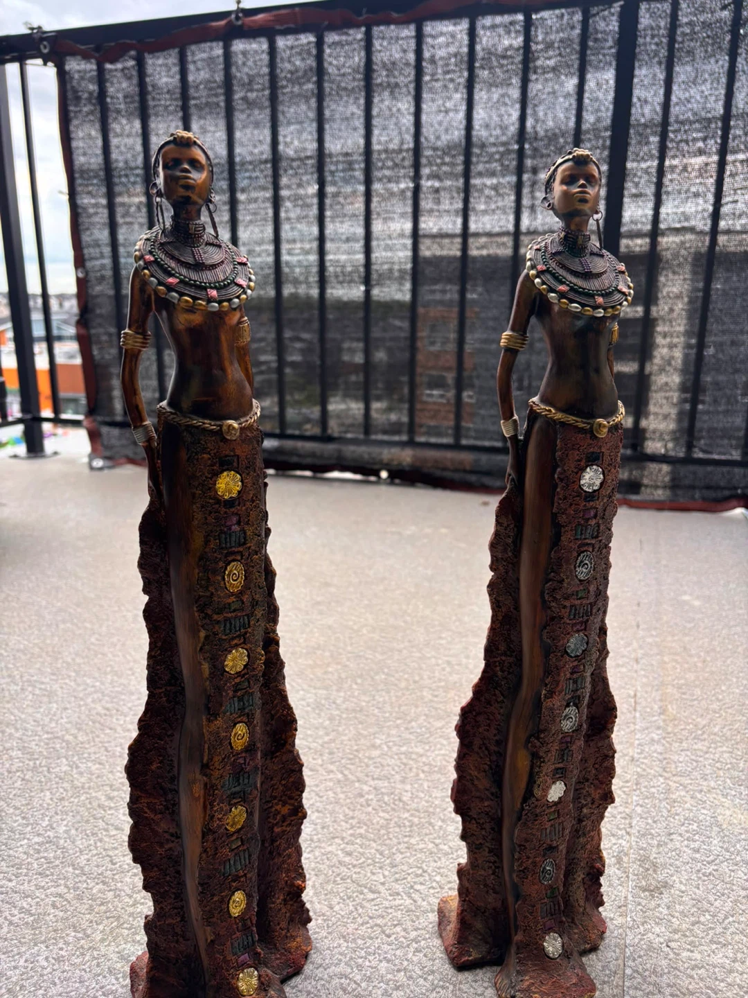 Set of 2 African Woman Decorative Statues - photo 2