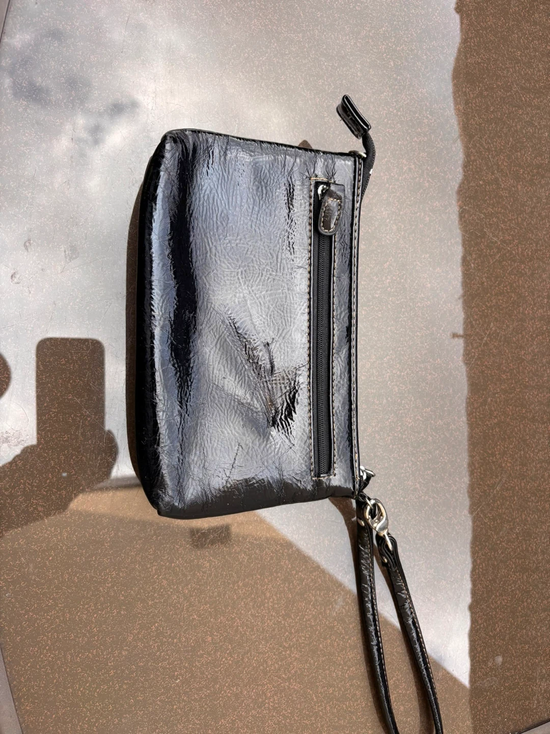 Black patent leather wristlet purse - photo 2
